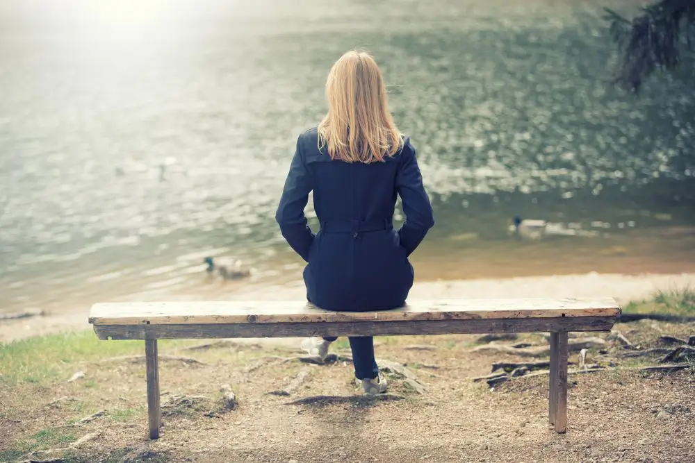 La relación entre la depresión y el silencio